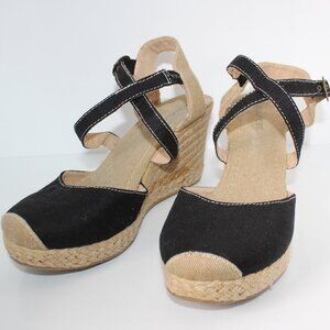 Maurices Women's Size 11 M Espadrille/Black Closed Toe Wedge Sandal